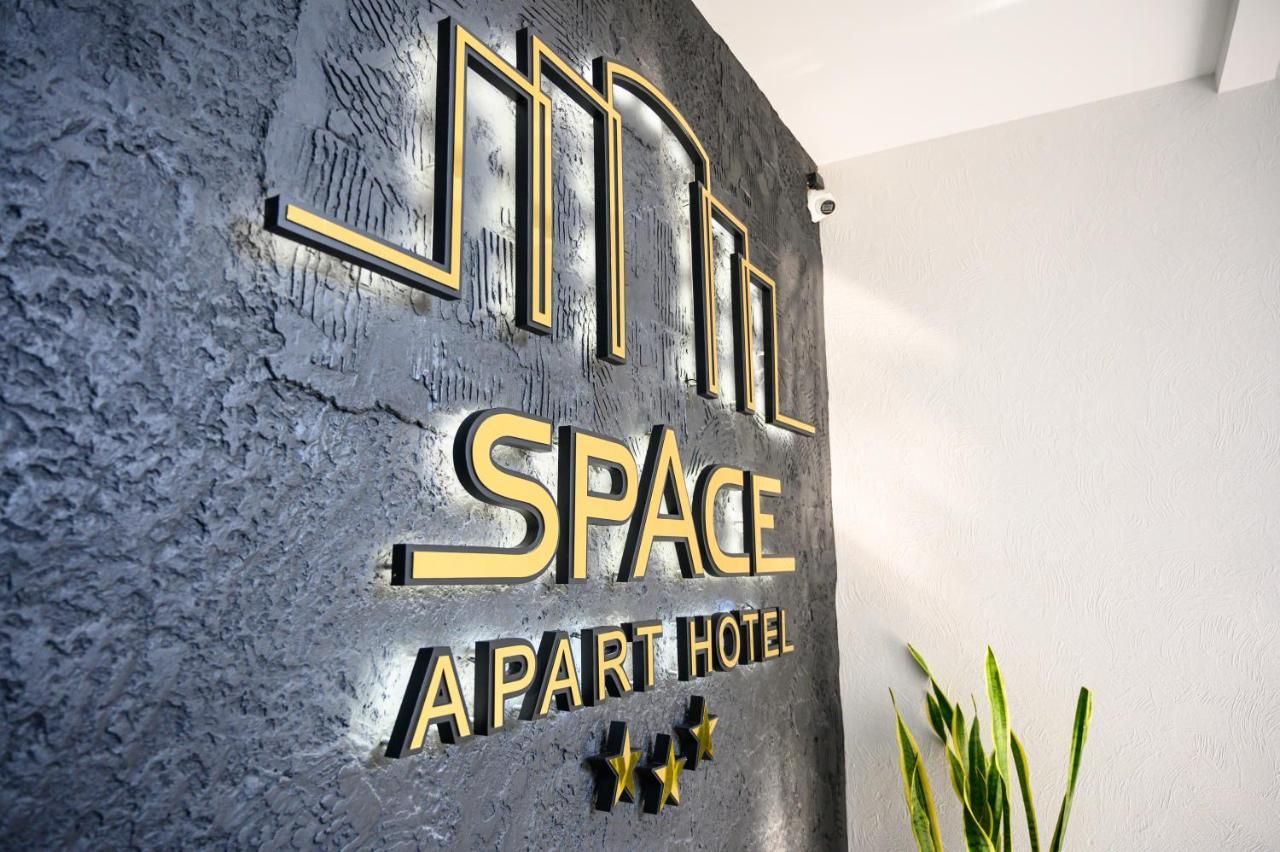 Space Apart Hotel Луцьк Екстер'єр фото